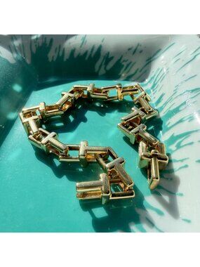 Tiffany & Co. 18k Wide T Link Bracelet 7mm 7.5in 25g Retired Excellent Gold
